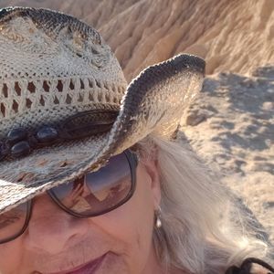 Meet your Posher, Deborah